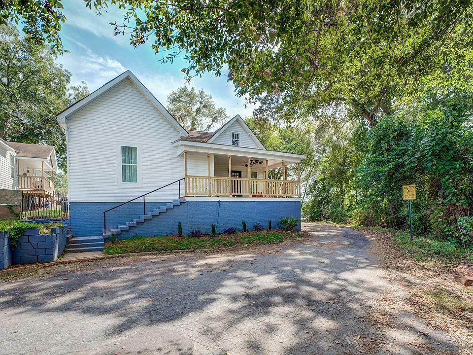 2 Poplar St
