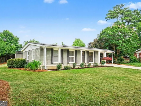 1801 Lochlomand Ln SE, Smyrna, GA 30080
