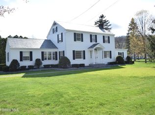 43 Mettowee St, Granville, NY 12832