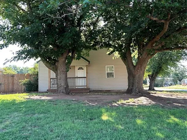 601 N Oklahoma St, Thomas, OK 73669