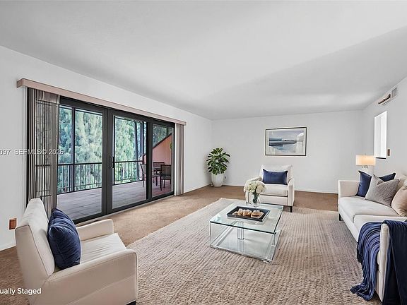 2nd image of 430 Commodore Dr APT 304