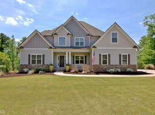18 Concord Cir, Senoia, GA 30276