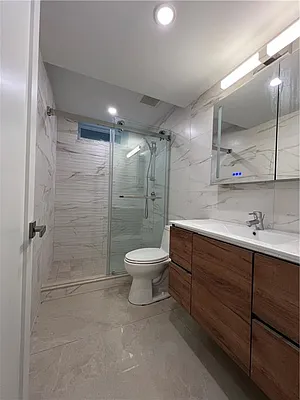 Sold by Remax Edge | media 9