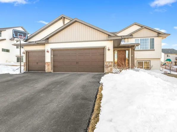 15 Nicholas Way, Hudson, WI 54016