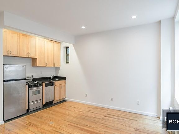 3rd image of 234 E 87th St APT 3B
