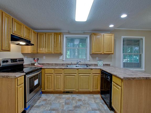 4th image of 11205 Mountaincrest Dr SE