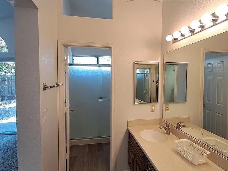 3835 Hunters Glen Pl — Photo 58