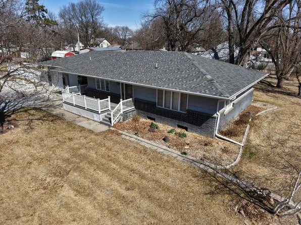 417 Johnson St, Fullerton, NE 68638