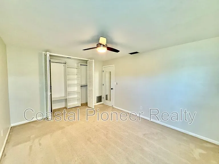 14903 Imperial Point Dr N — Photo 30