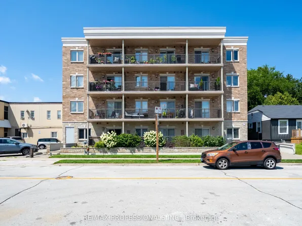 73 Washington Ave #405, Oakville, ON L6K 1W5