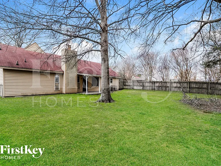 2786 Dromedary Dr — Photo 15