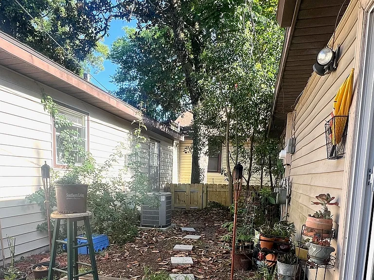 537 NW 30th Ave — Photo 3