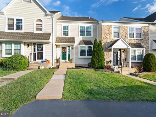 163 Marie Cir, Aston, PA 19014