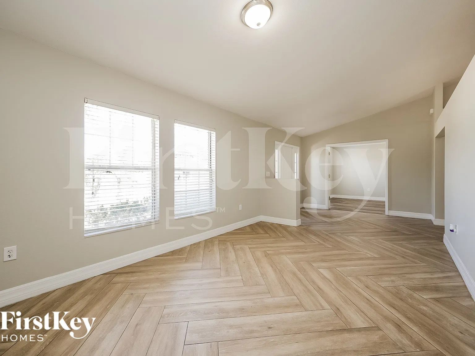 3 bed, 2.0 bath, 2007 sqft, $1,590 — Photo 3