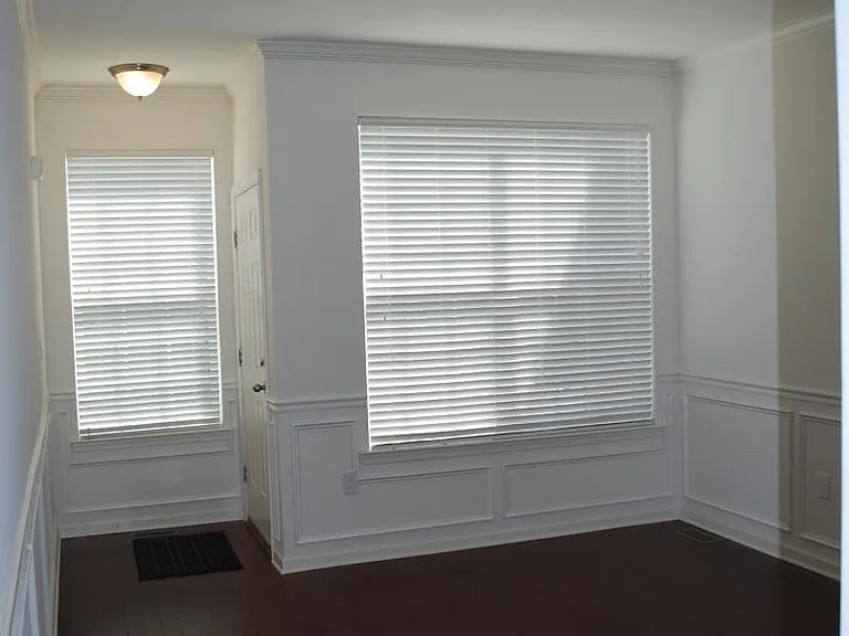 40 Autumn Ln — Photo 2