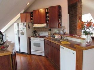 8 Bonn Pl, Weehawken, NJ 07086