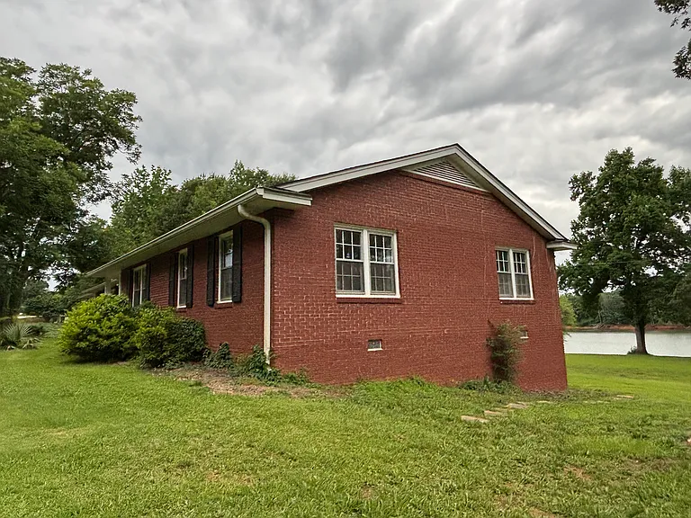 100 Middleton Ct — Photo 32