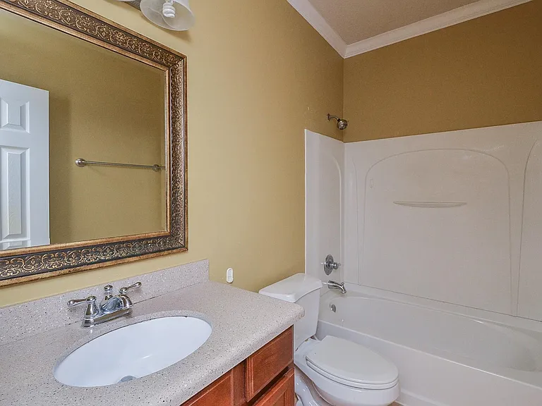 4019 Jade Cove Ln — Photo 15
