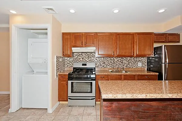 Rented by Avidwell LLC | media 16