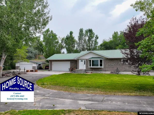 1540 Riverview Rd, Riverton, WY 82501