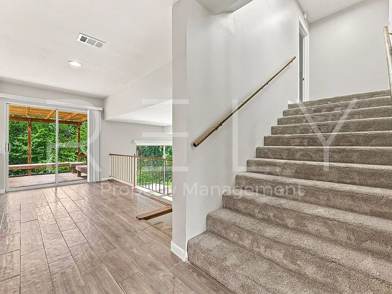 2404 Gabriel View Dr — Photo 11