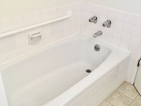 SEPARATE TUB