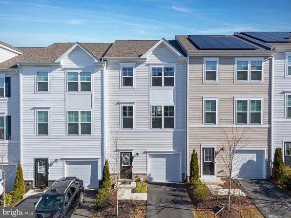 107 Cates Ln, Stafford, VA 22554