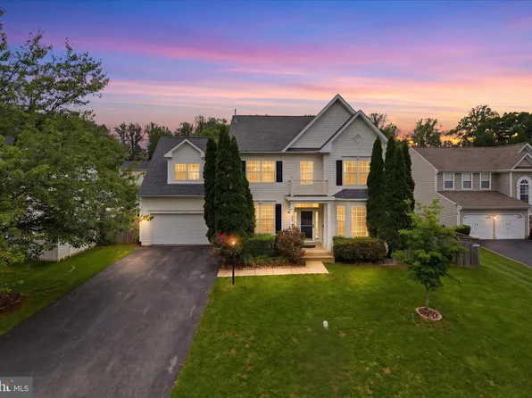 4774 Hawfinch Ct, Woodbridge, VA 22193