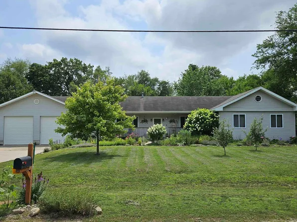 613 Pickard Rd, Temperance, MI 48182