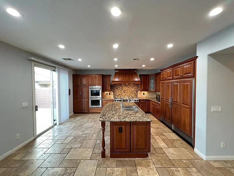 11077 Turlington Ln — Photo 47