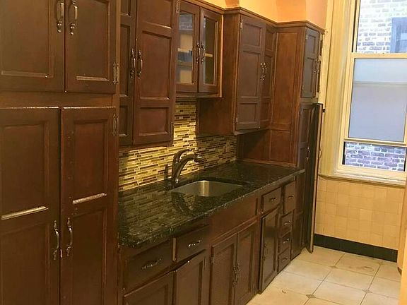 3rd image of 37-39 63rd St #1