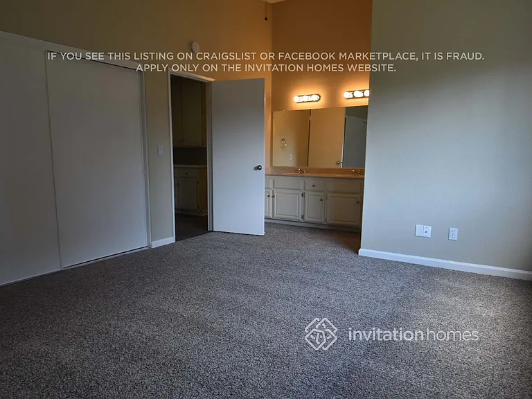 9905 Country Oak Ct — Photo 13