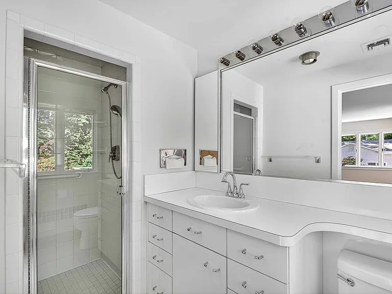 30 Fairbanks Rd — Photo 22