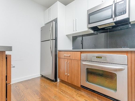5th image of 1209 Dekalb Ave APT 203