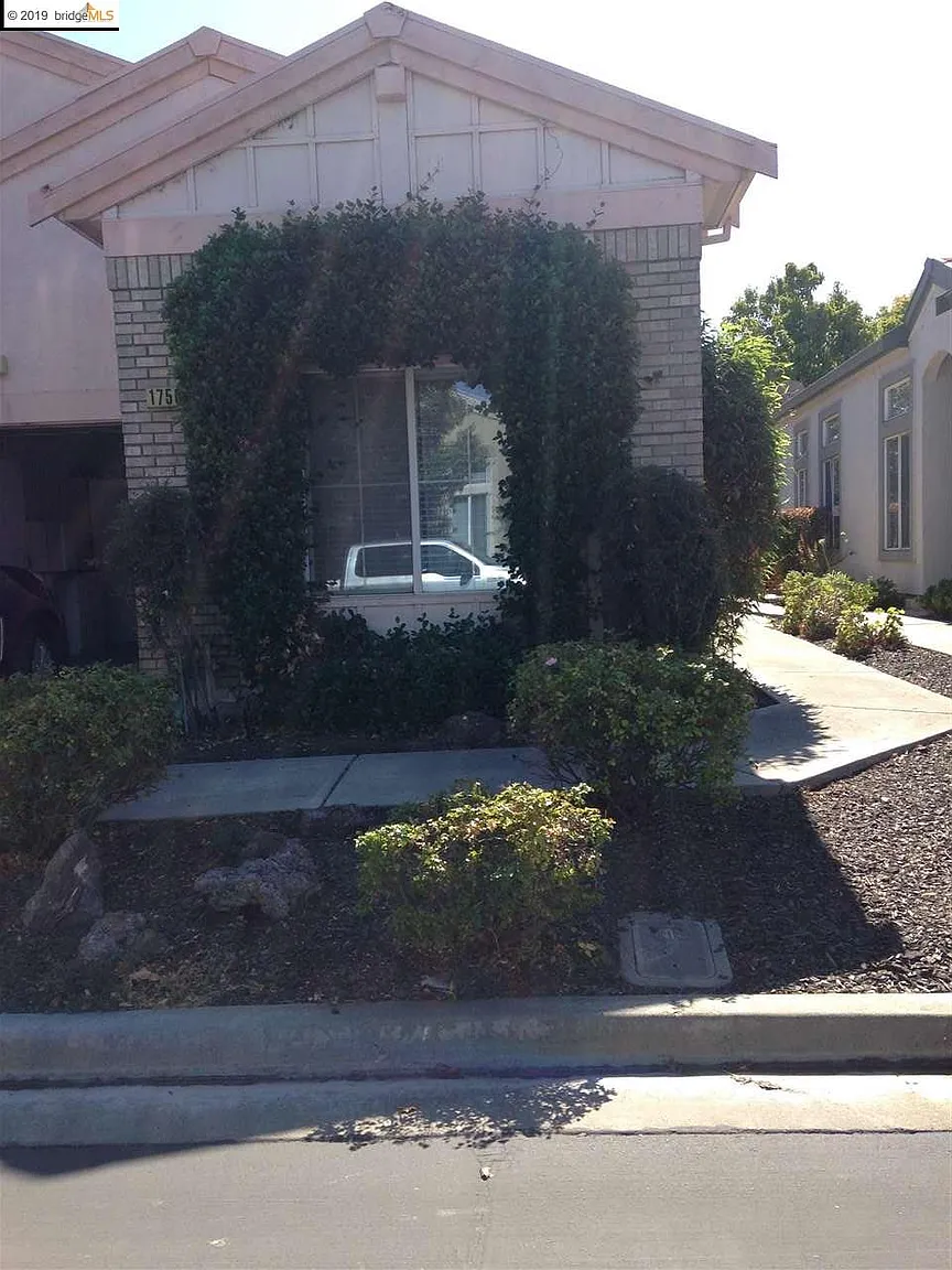 1750 Jubilee Dr photo 1