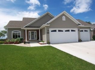 1726 Overlook Ridge Rd, Brookings, SD 57006