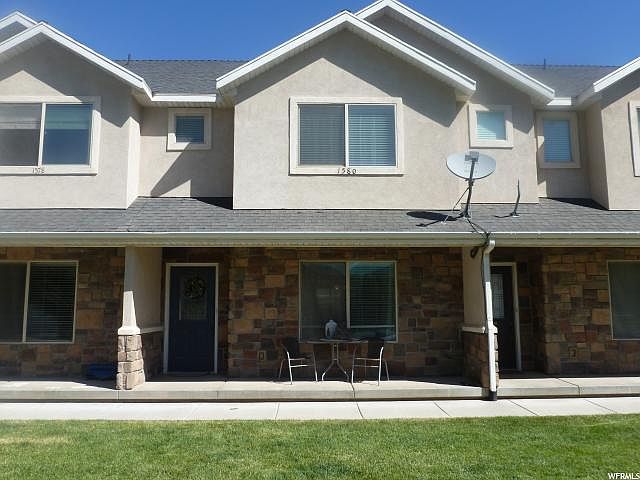 1st image of 1580 E Sandalwood Dr