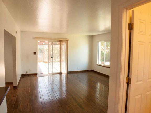 5th image of 2227 Rosita Ave