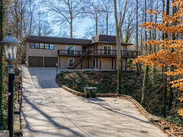 3926 Clubland Dr, Marietta, GA 30068