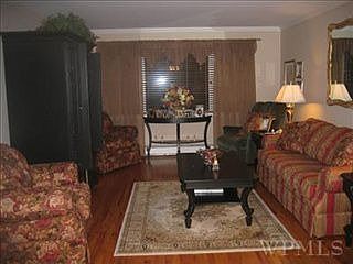 3rd image of 37 Beechwood Ave