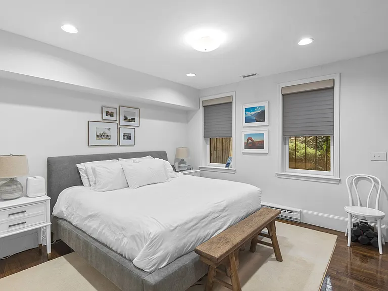 4 Cazenove St #1 — Photo 11