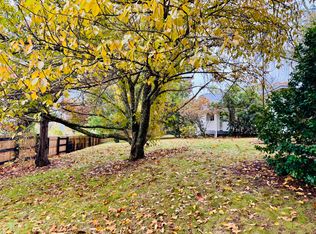 374 Deaverview Rd, Asheville, NC 28806