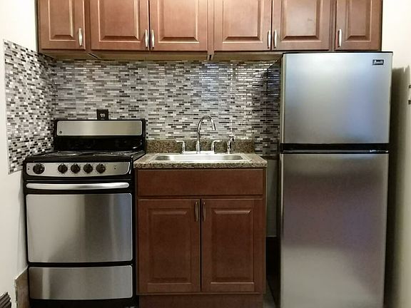 3rd image of 347 W 46th St #2FE
