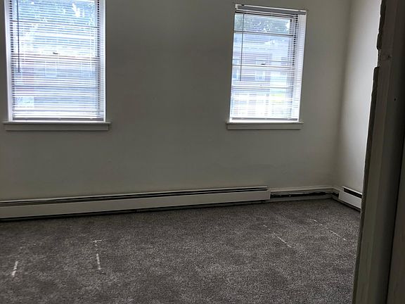 3rd image of 5019 Wayne Ave Floor 2