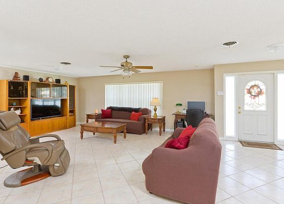 3rd image of 5048 Ponderosa Ln