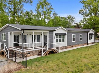 3983 Upper Lake Rd, Thomasville, NC 27360