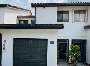 3611 Coral Springs Dr, Coral Springs, FL 33065