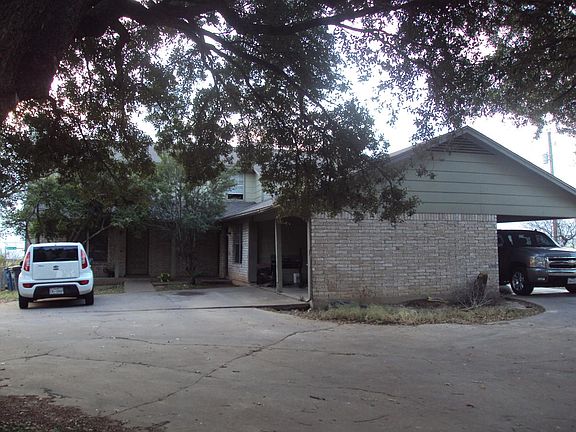 4th image of 3416 Lynridge Dr APT B
