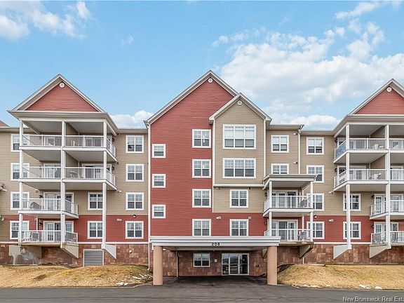 2nd image of 208 Coverdale Rd #304