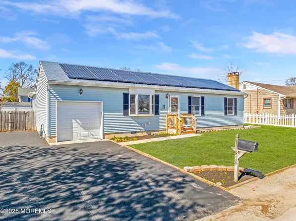 816 Spar Avenue, Beachwood, NJ 08722